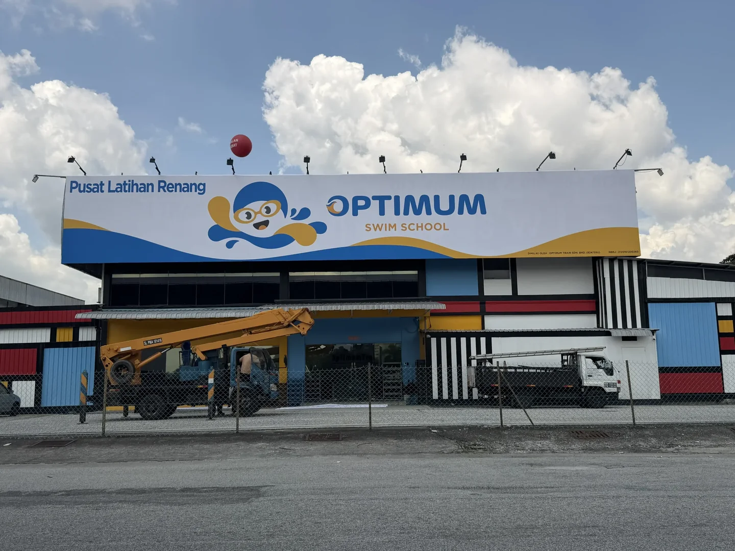 Kemudahan renang dalaman Optimum Swim School Puchong Kinrara di TPK Park